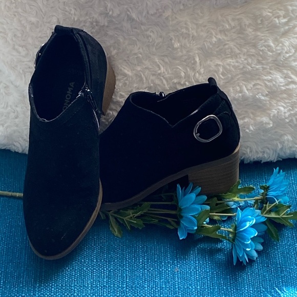 Sonoma Black Suede Ankle Booties with Chunky Heel/size 6 - Picture 3 of 12